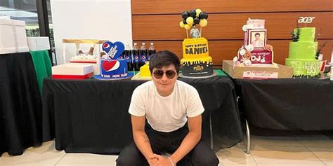 LOOK: How Daniel Padilla celebrated his 27th birthday.